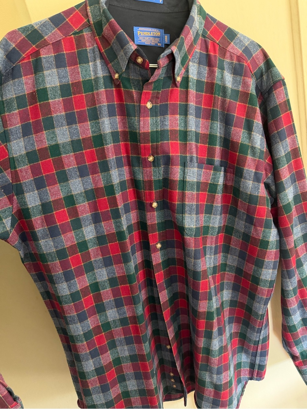 Men’s Merino Wool Pendleton Plaid Button-Down Shirt